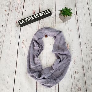 Light purple scarf